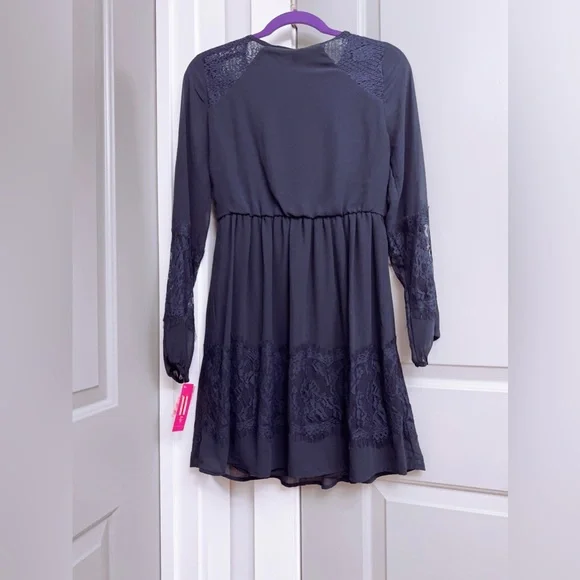 Xhilaration Navy Blue Chiffon Lace Detail Dress Size Medium NWT - Picture 4 of 4